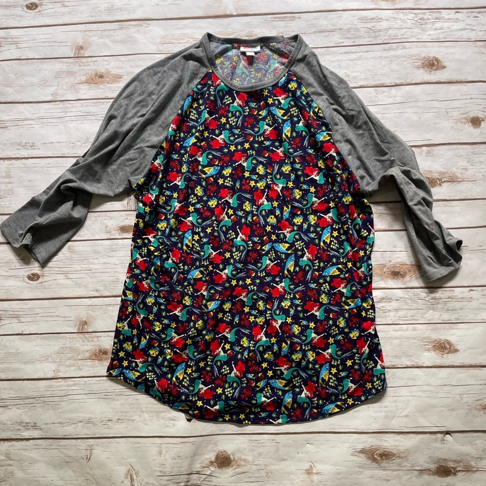 Lularoe Randy tshirt